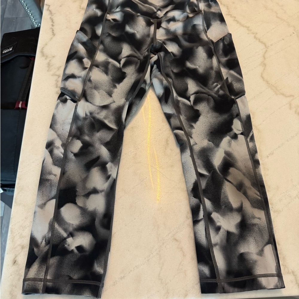 Lululemon Black and White Patterned Leggings